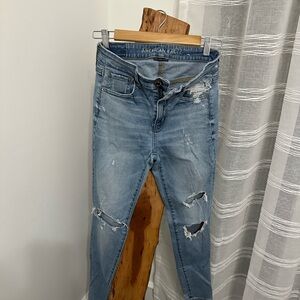 American Eagle Outfitters Women's Light Blue Ripped Skinny Jeans